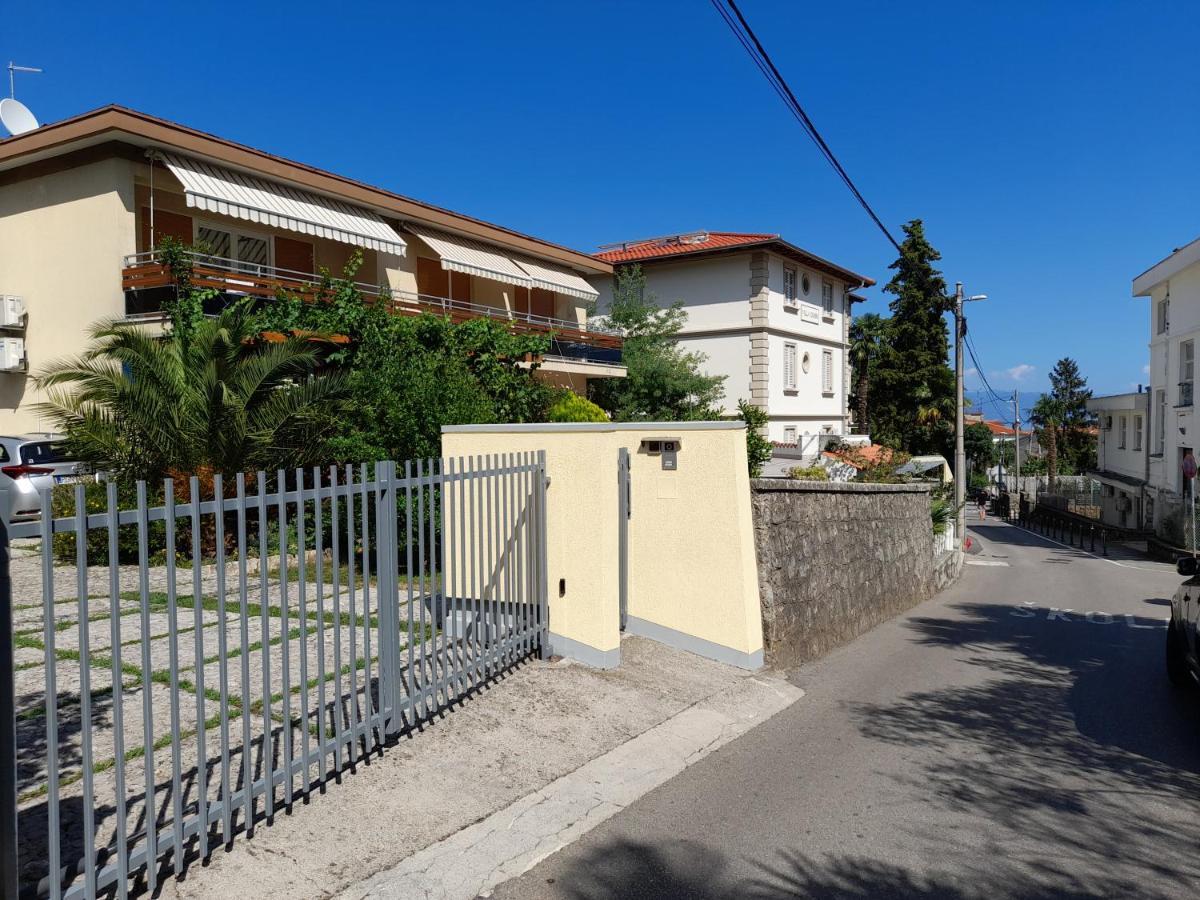 Apartments Orange 로브란 외부 사진