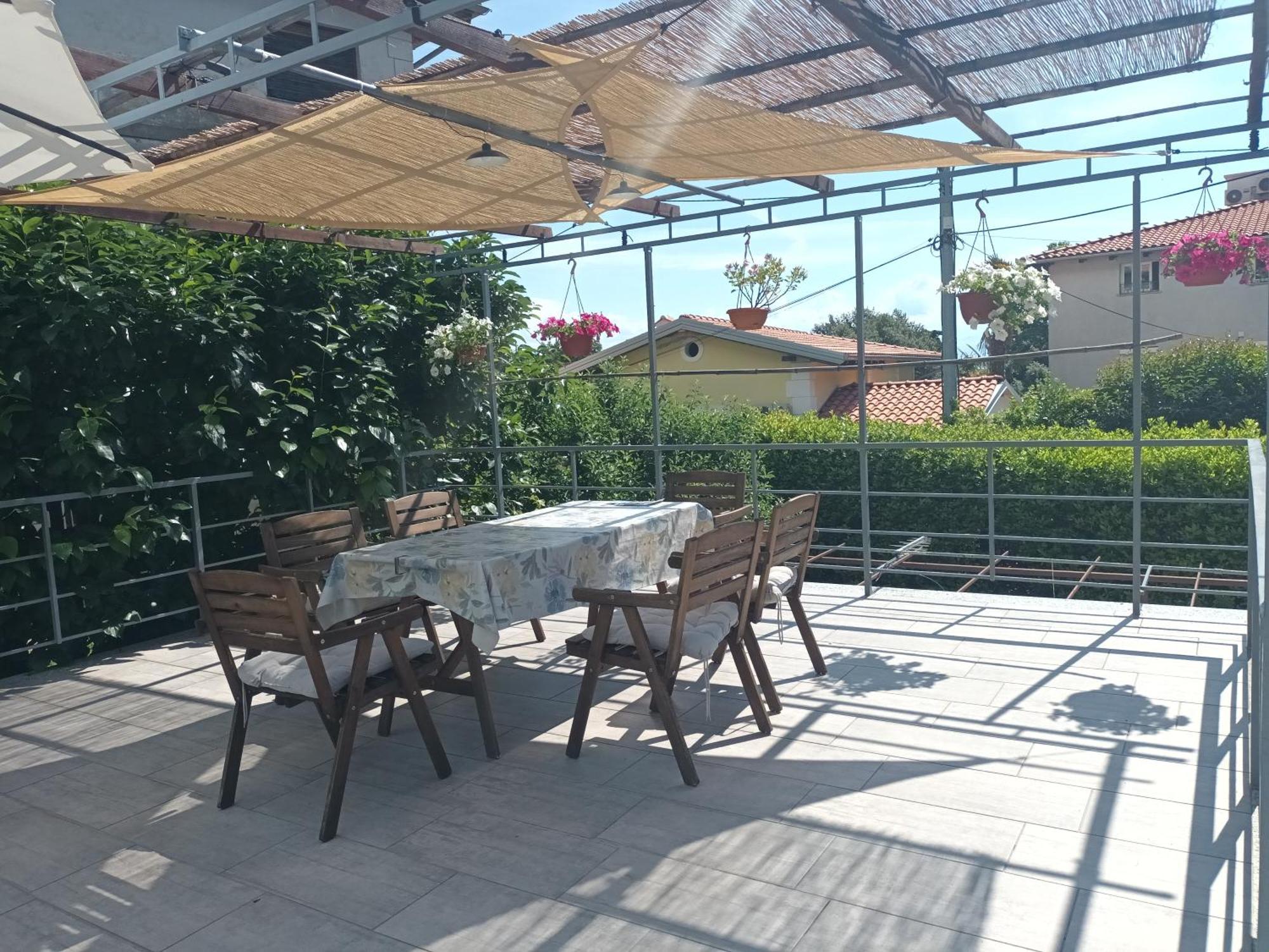 Apartments Orange 로브란 외부 사진